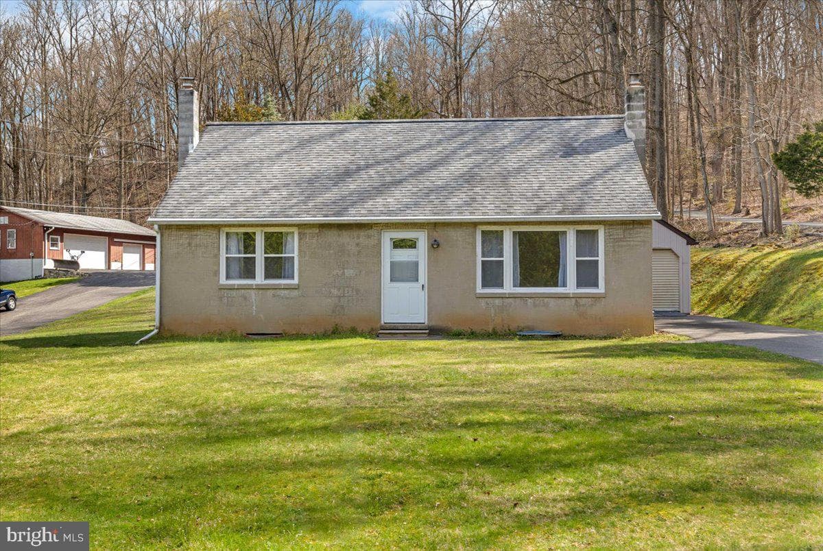 290 Bougher Hill Road photo 3