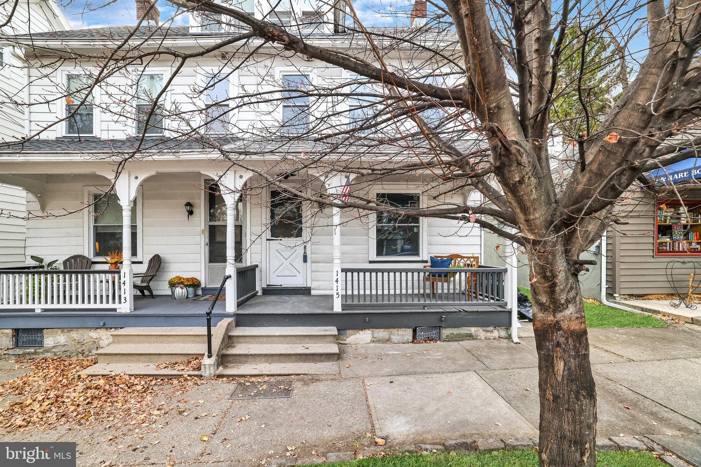 1415 Center Street photo 3