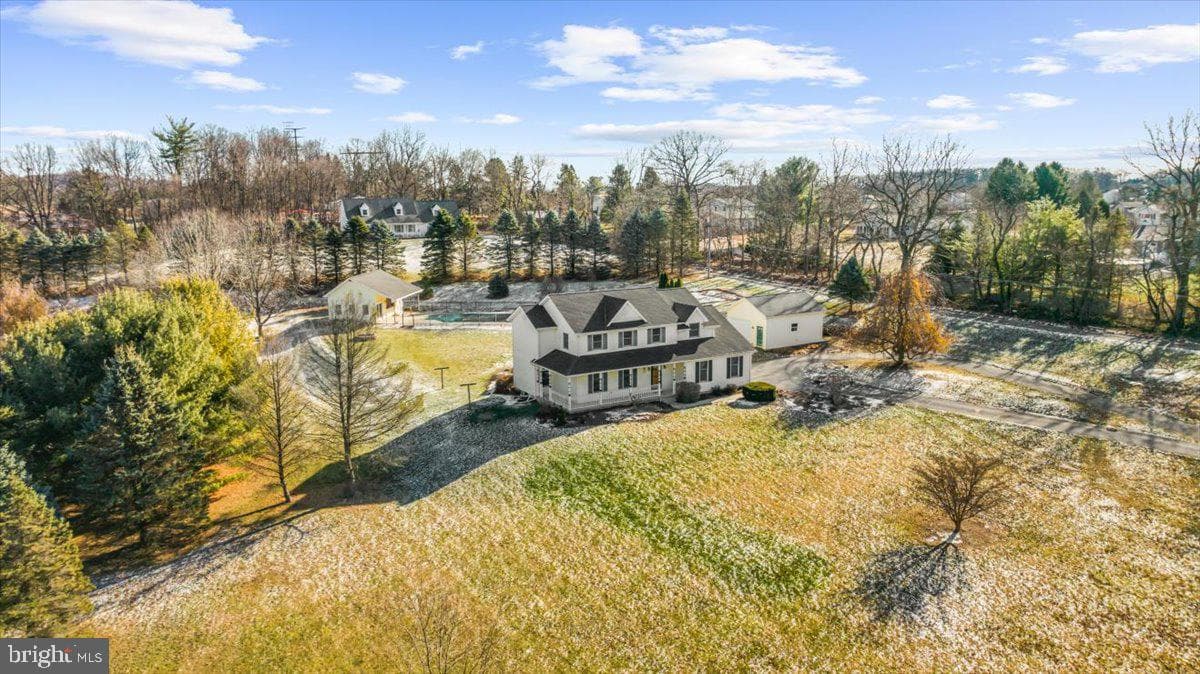 840 Blue Mountain Drive photo 15