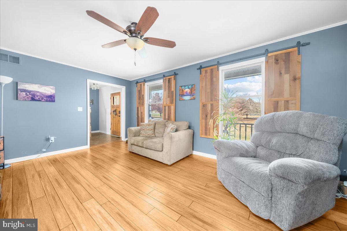 840 Blue Mountain Drive photo 18
