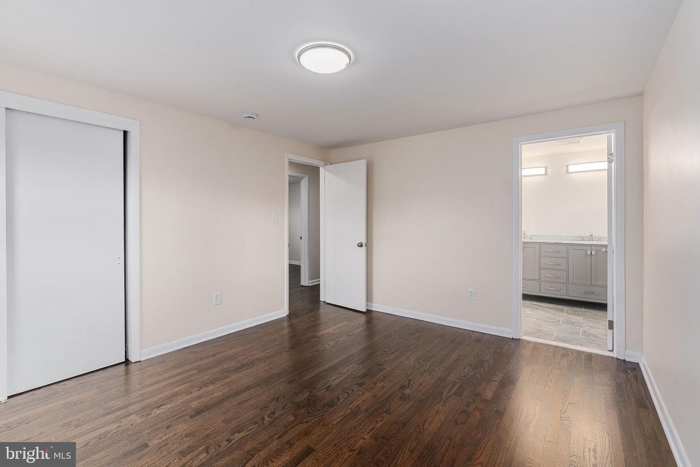 1444 E University Avenue photo 31