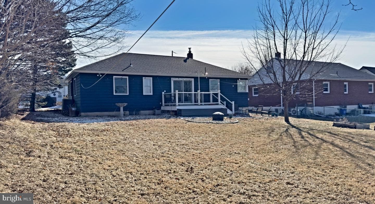 359 W Milton Street photo 32