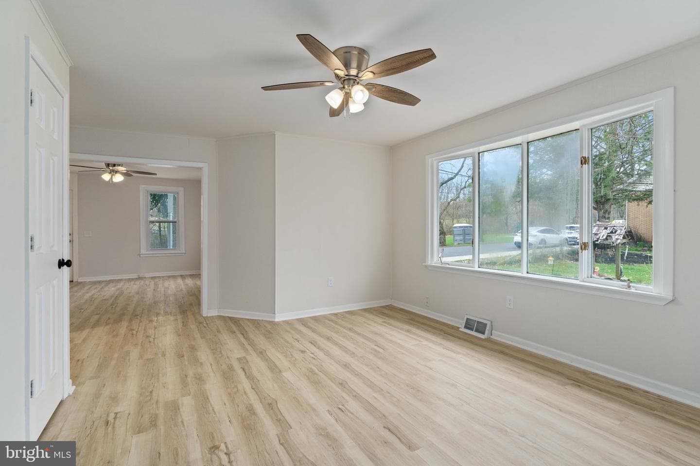 303 Green Street photo 16