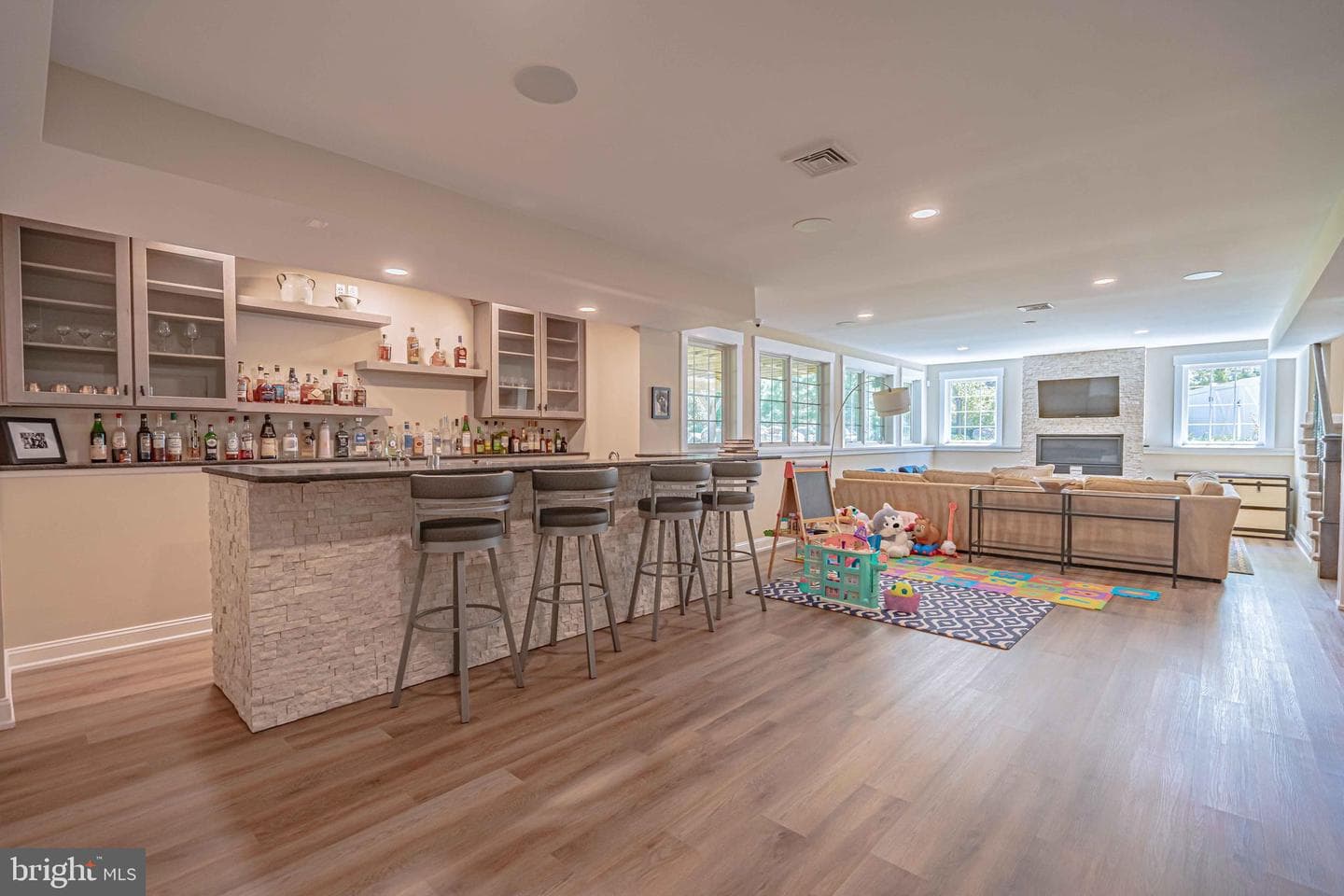 232 Cobblestone Lane photo 48
