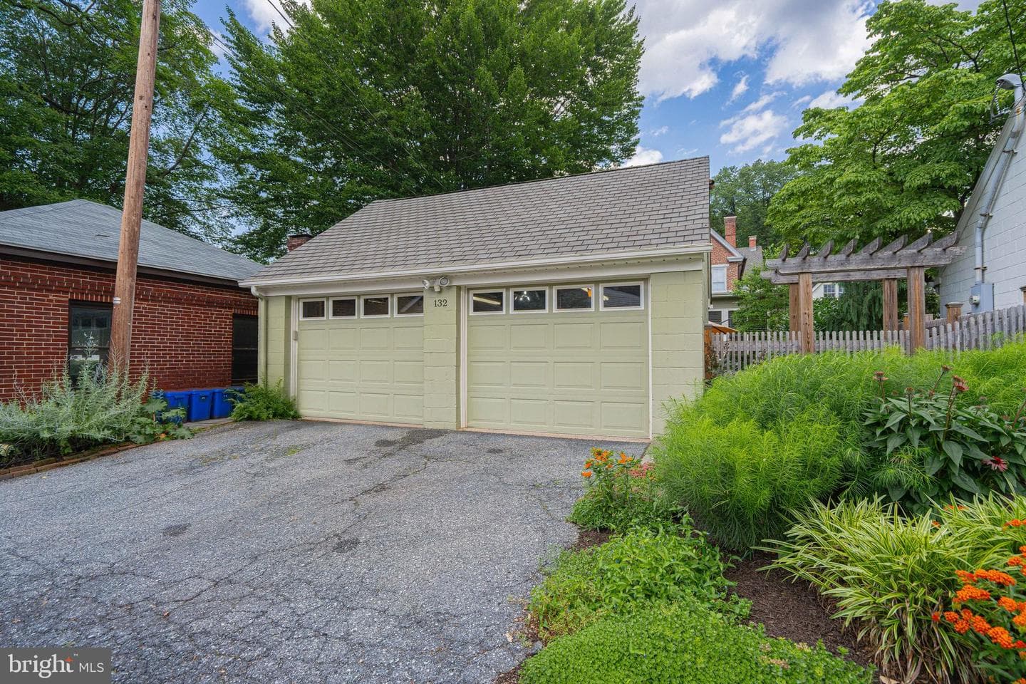 132 E Market Street photo 59