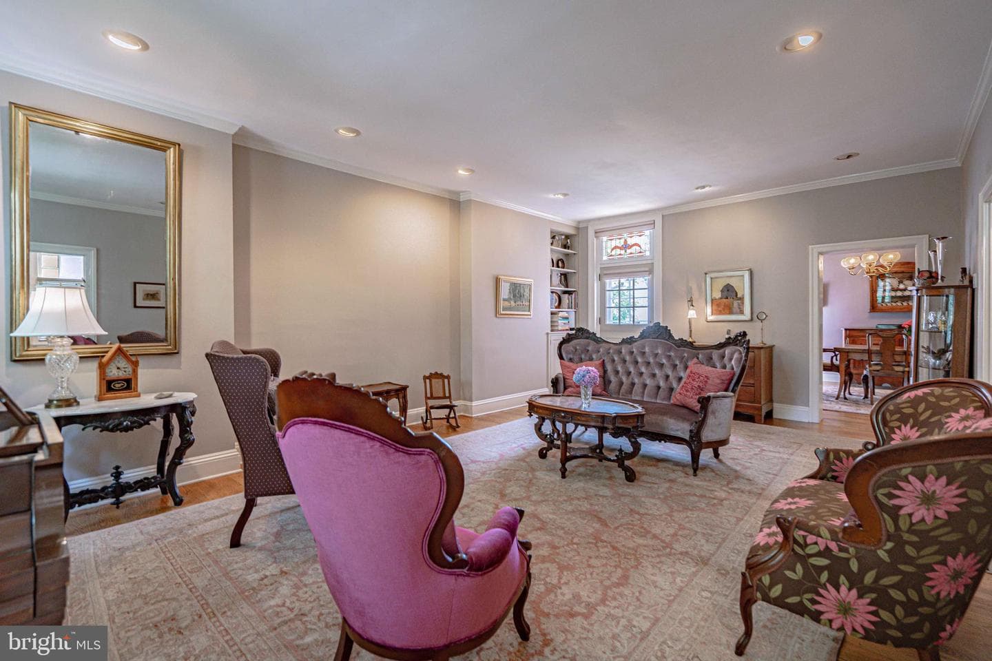 132 E Market Street photo 6