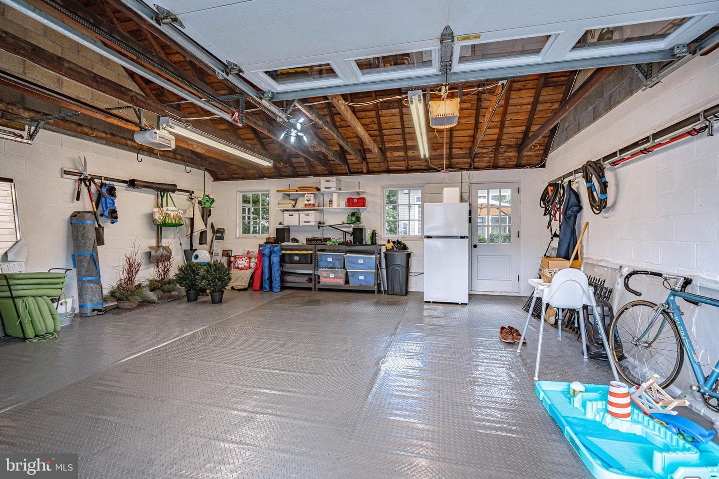 132 E Market Street photo 60
