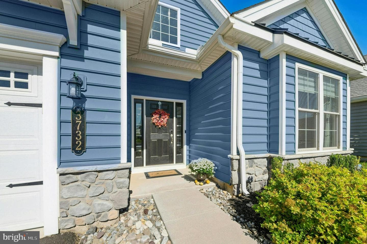 3732 Loyal Lane photo 4