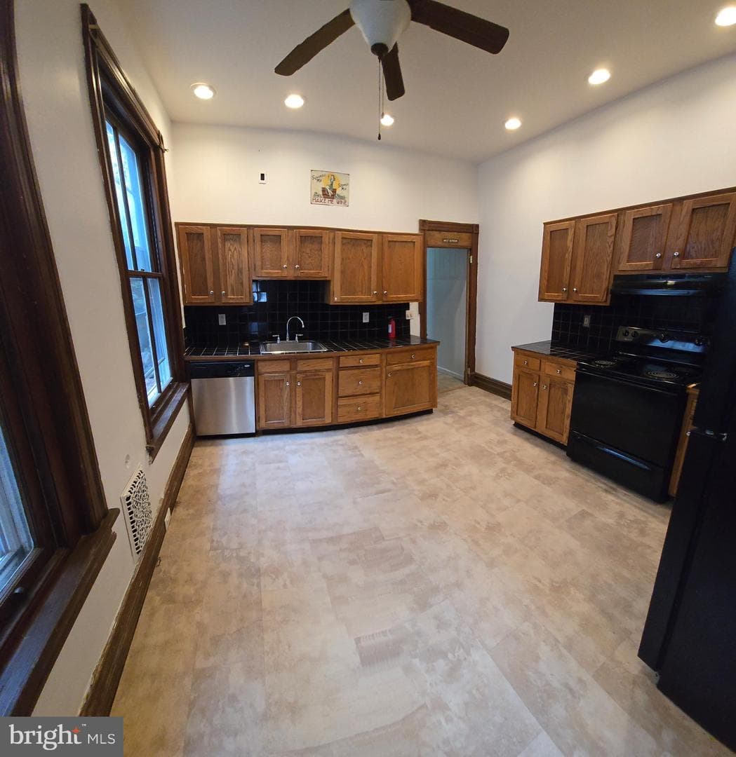 432 Cherokee Street photo 8
