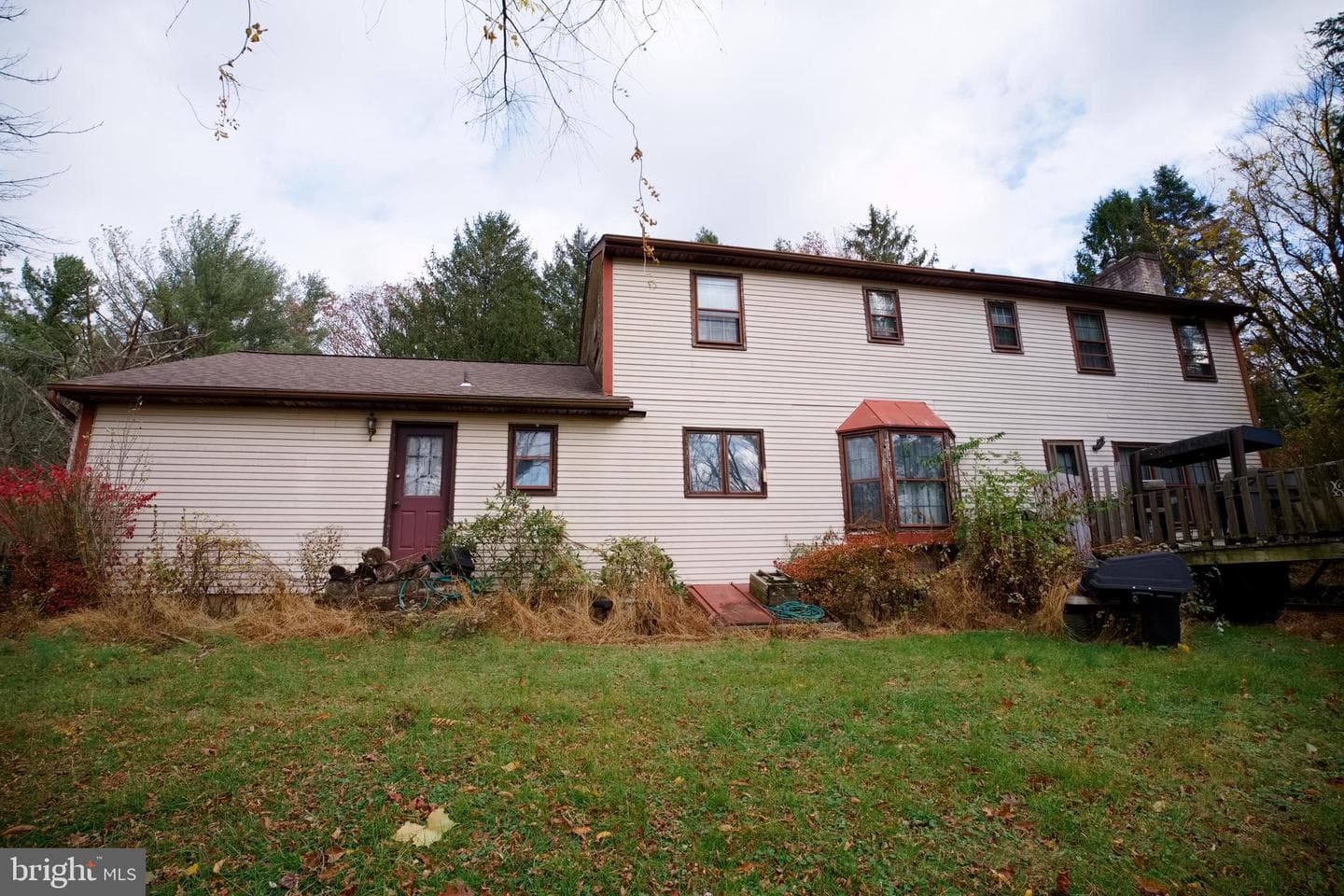 2713 Center St photo 4