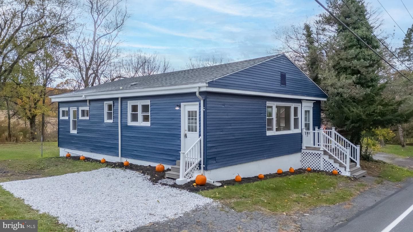 2020 Leithsville Road photo 4