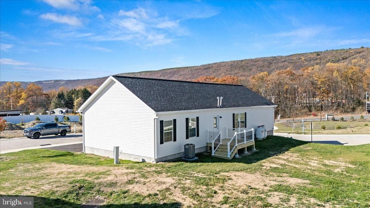 1412 Heytesbury Road photo 5