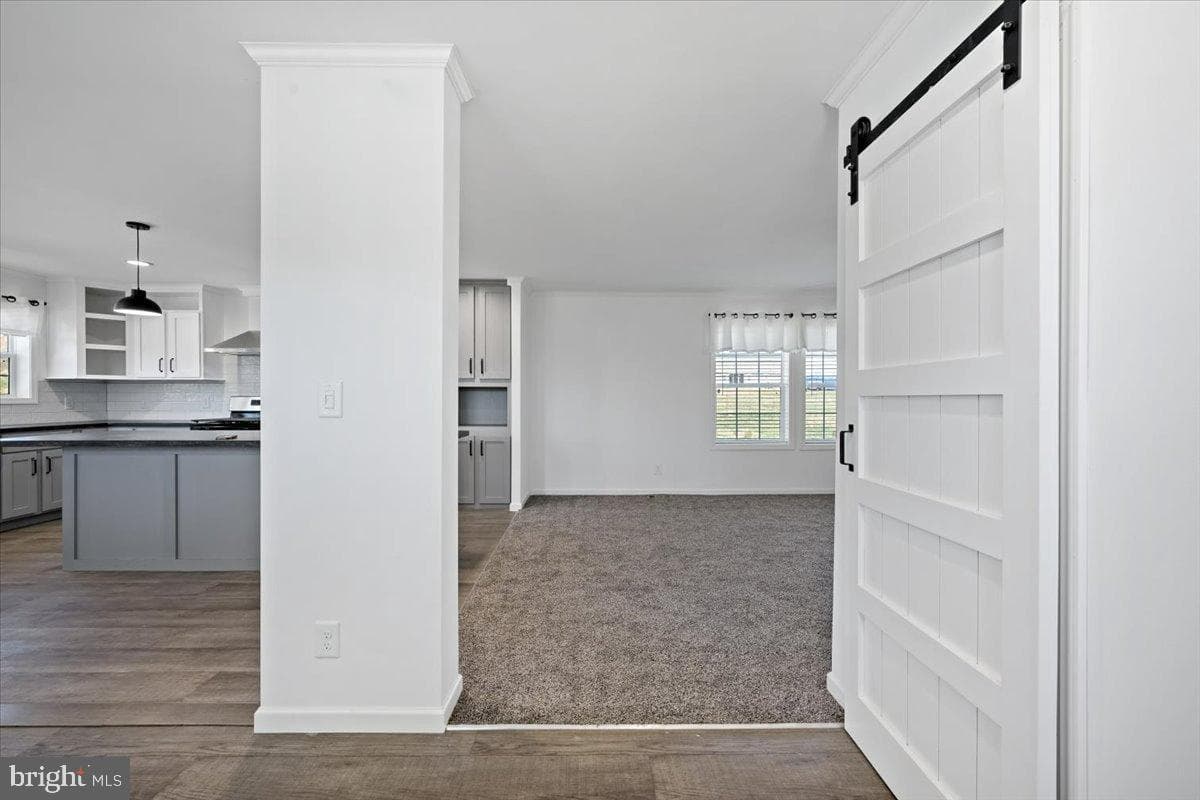 1412 Heytesbury Road photo 9