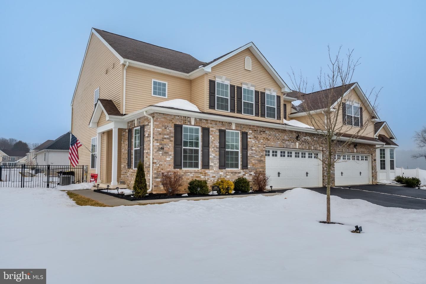 1686 Charley Lane photo 2