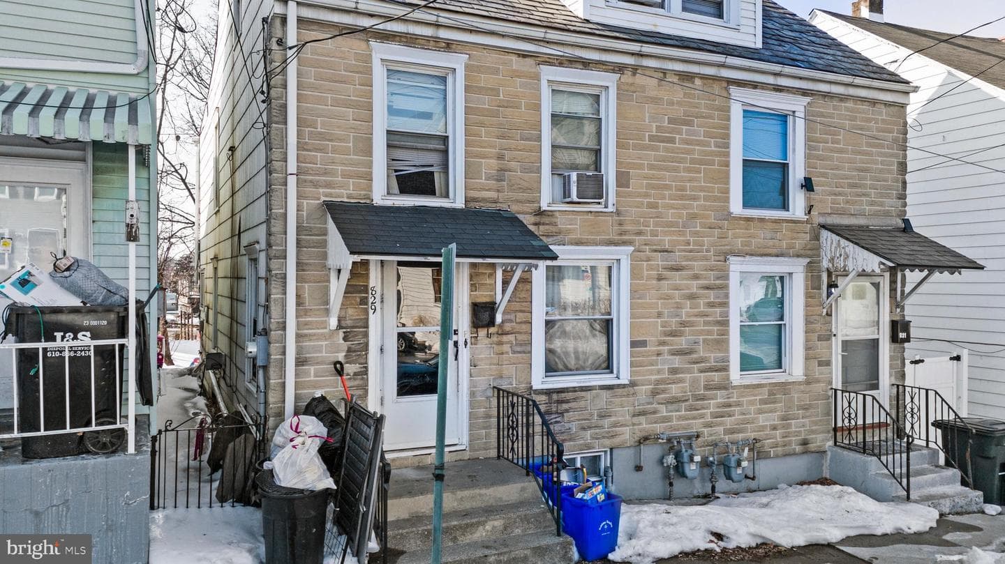829 N New Street photo 2