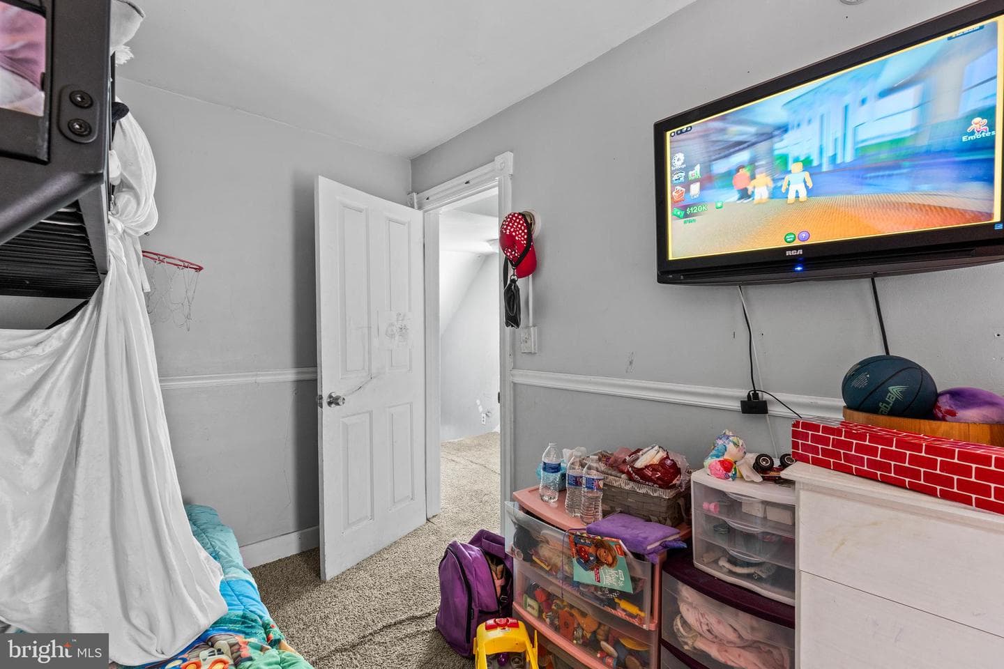 829 N New Street photo 34