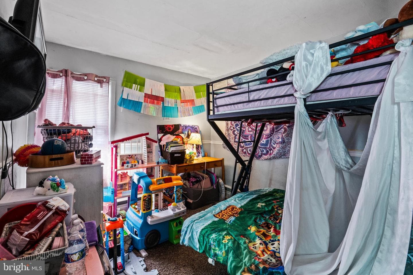 829 N New Street photo 35