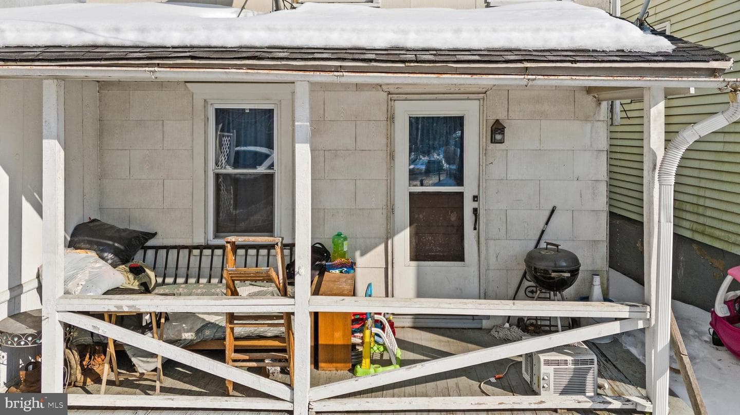 829 N New Street photo 4