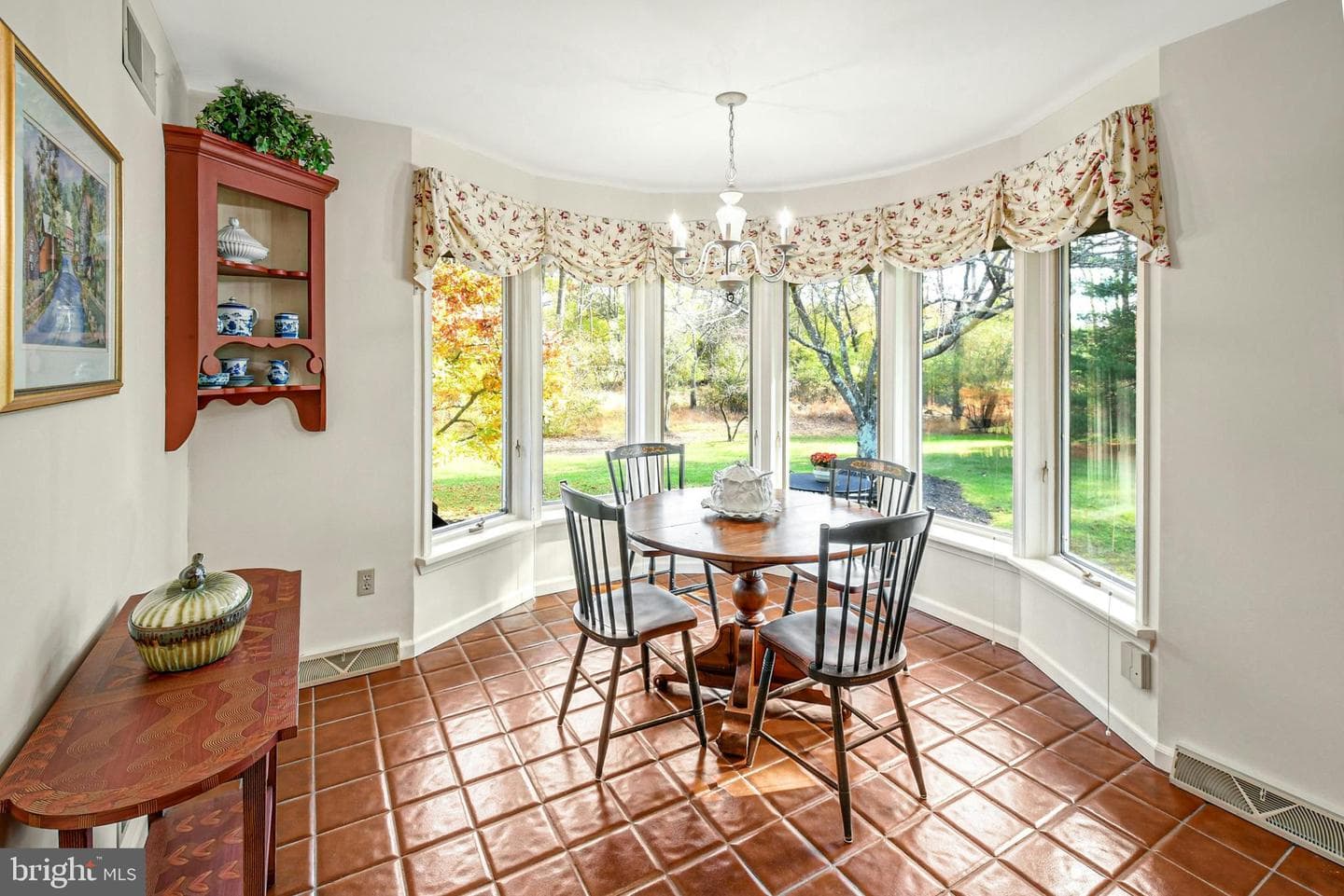 1588 Saucon Valley Road photo 13