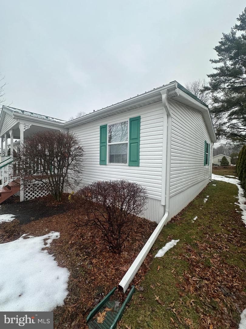 4162 Bunker Hill Ln W photo 2