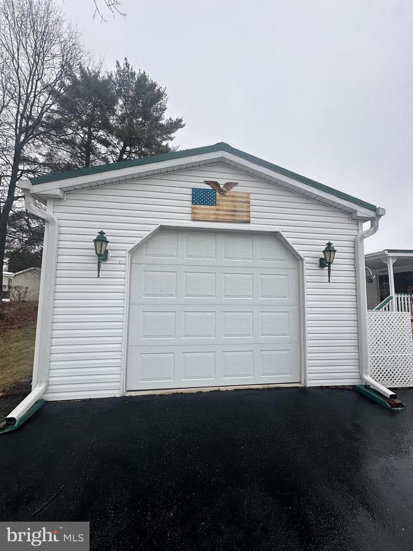 4162 Bunker Hill Ln W photo 8
