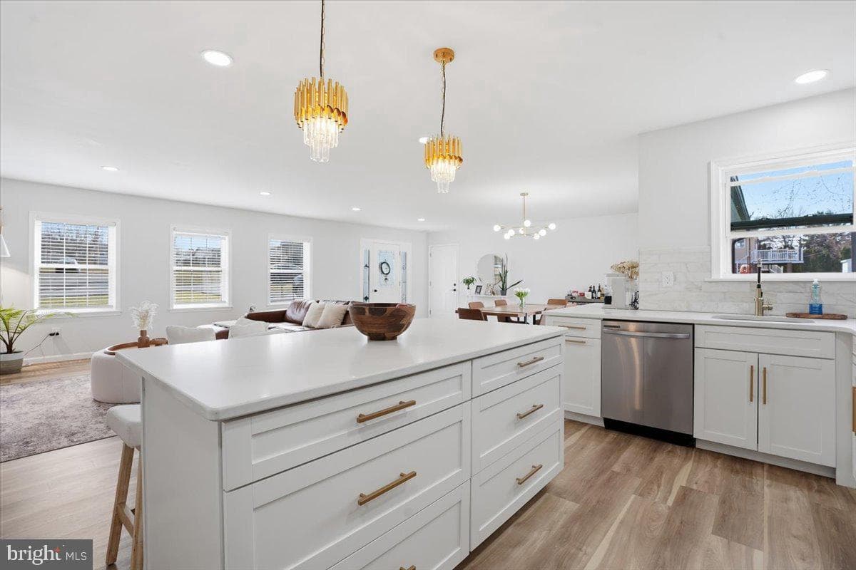 1647 4th Street photo 25