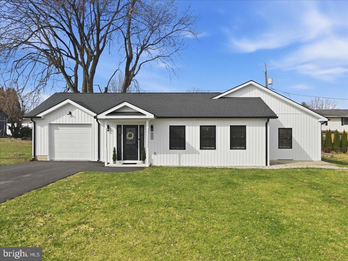 1647 4th Street photo 5