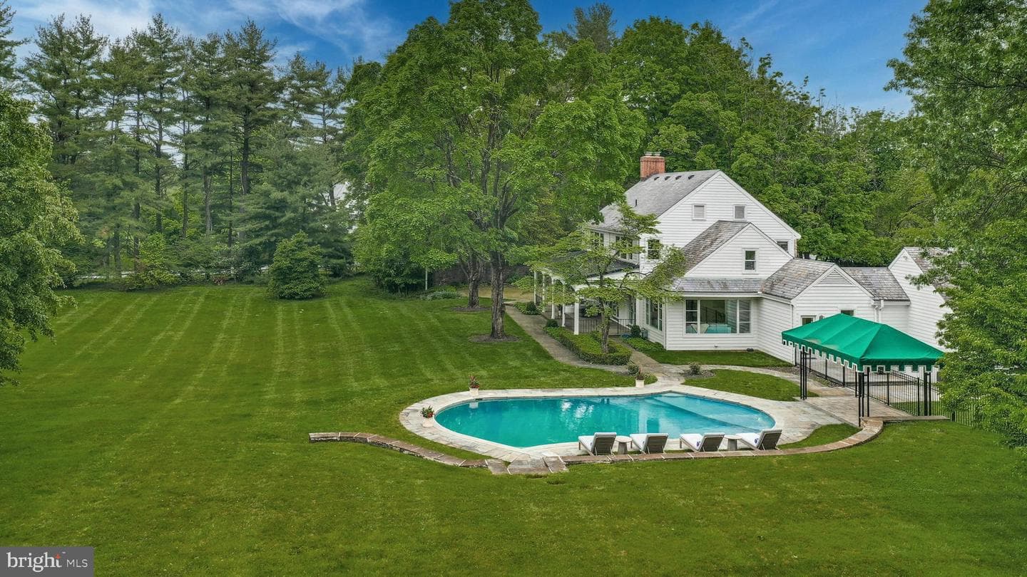 1803 Apple Tree Ln E photo 40