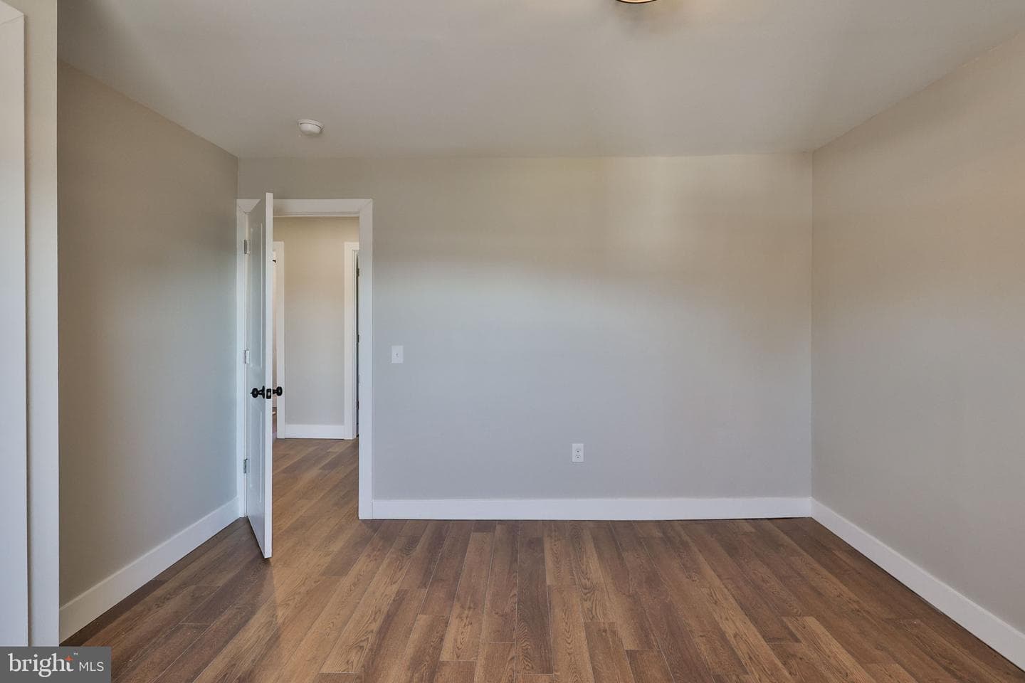 1437 Keilman Avenue photo 54