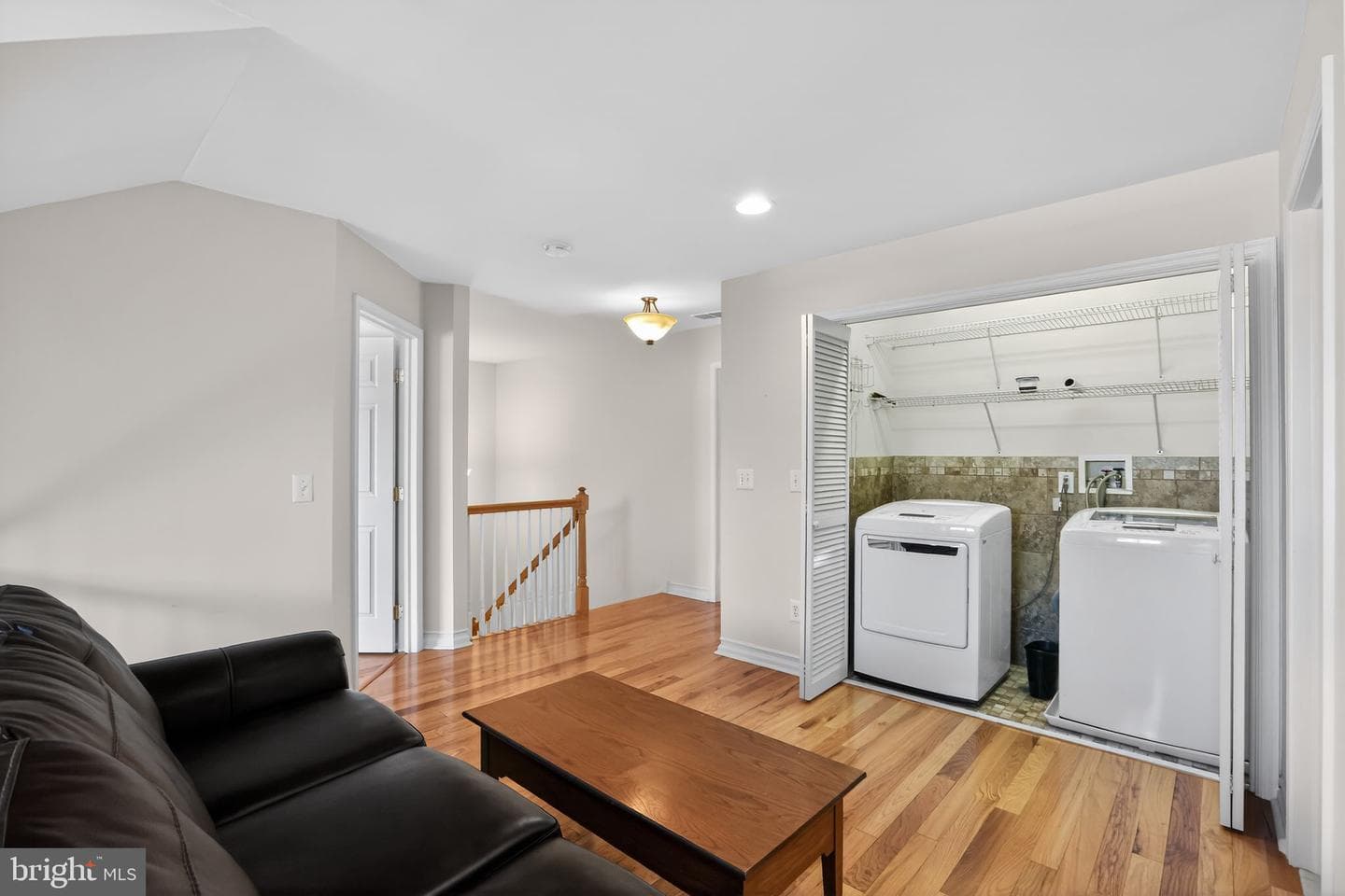 186 Oakmont Court photo 9