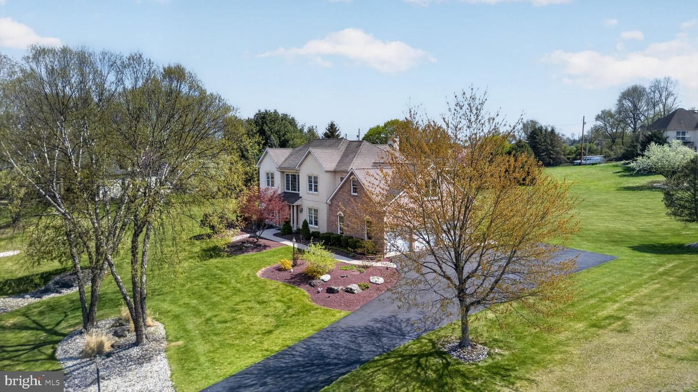 3500 Manor Road photo 7
