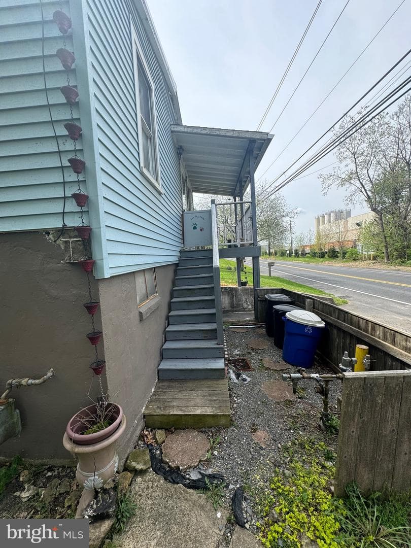 2294 Easton Road photo 4