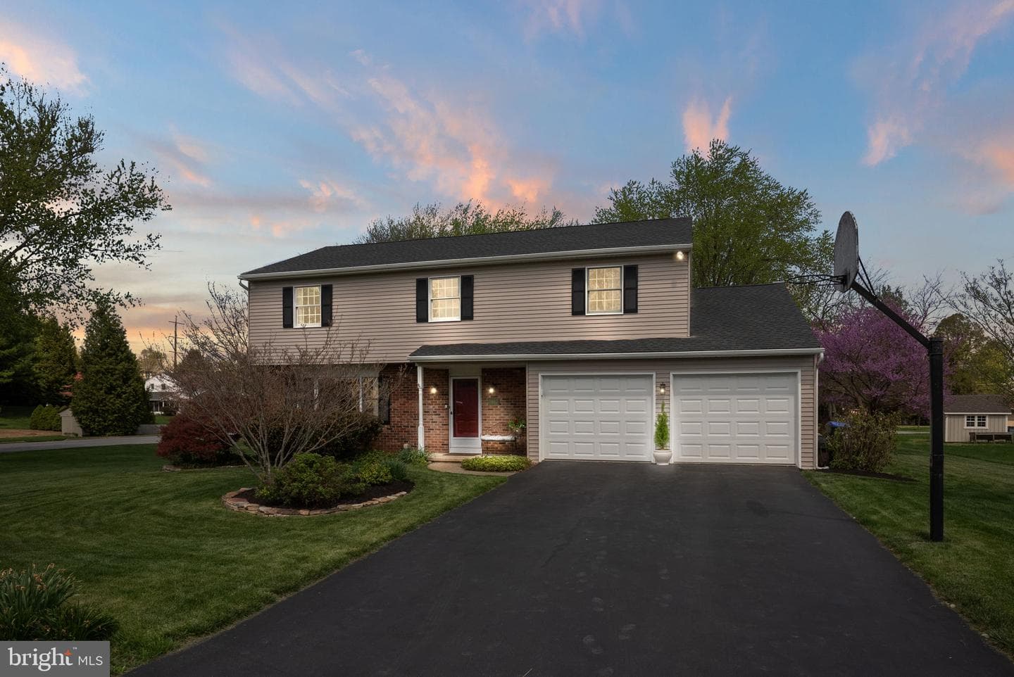 1847 Clarence Drive photo 49