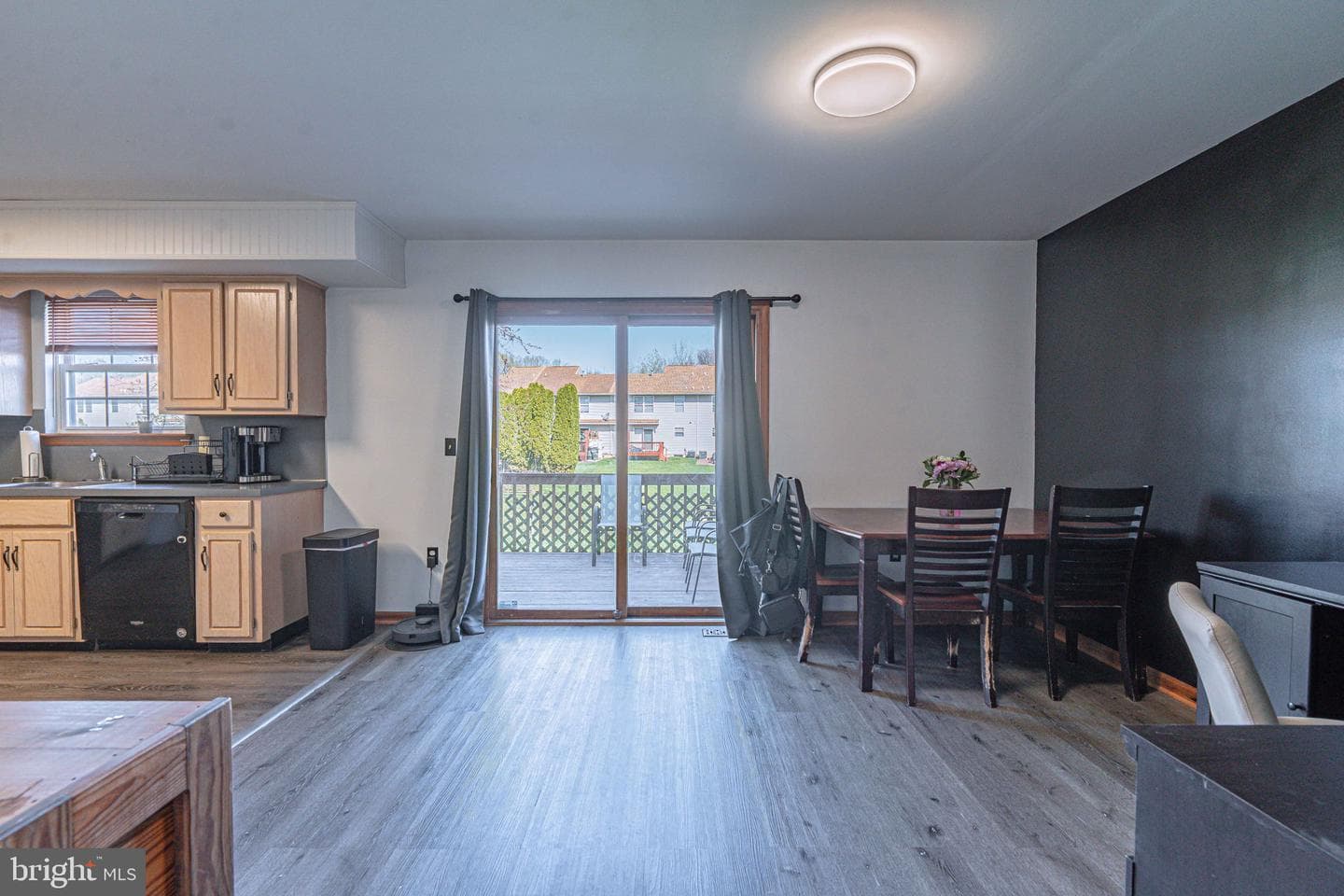 2725 Victoria Lane photo 12