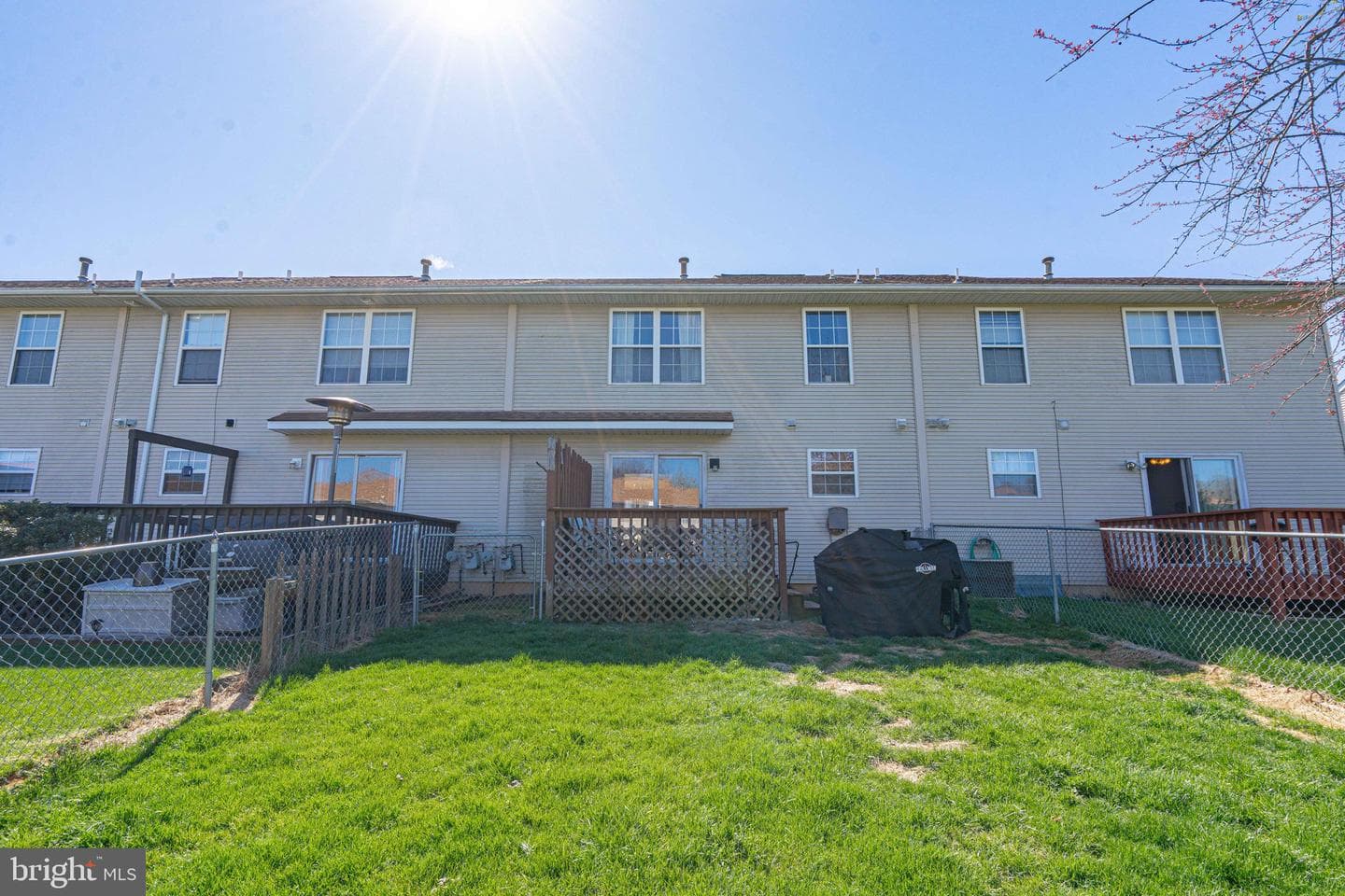 2725 Victoria Lane photo 40