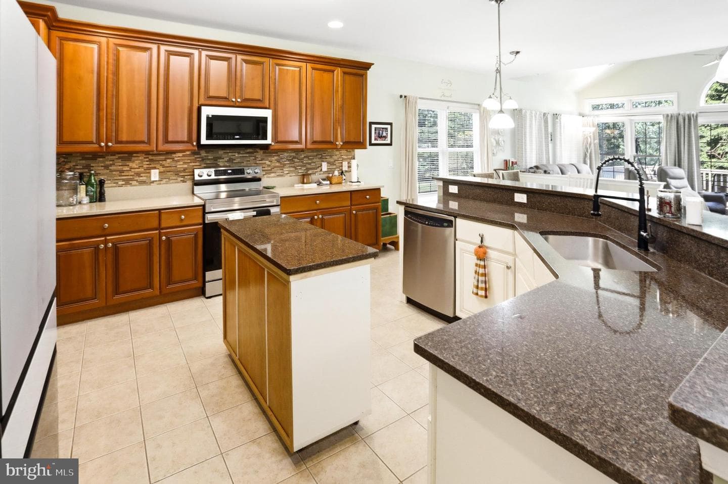 45 Inverness Lane photo 13