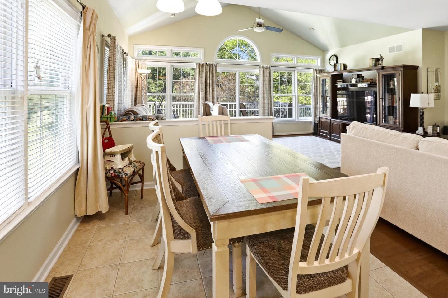 45 Inverness Lane photo 14