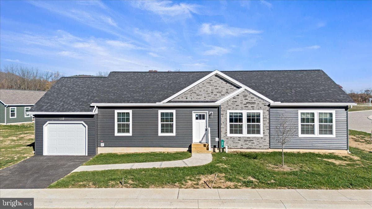 1410 Heytesbury Road photo 1