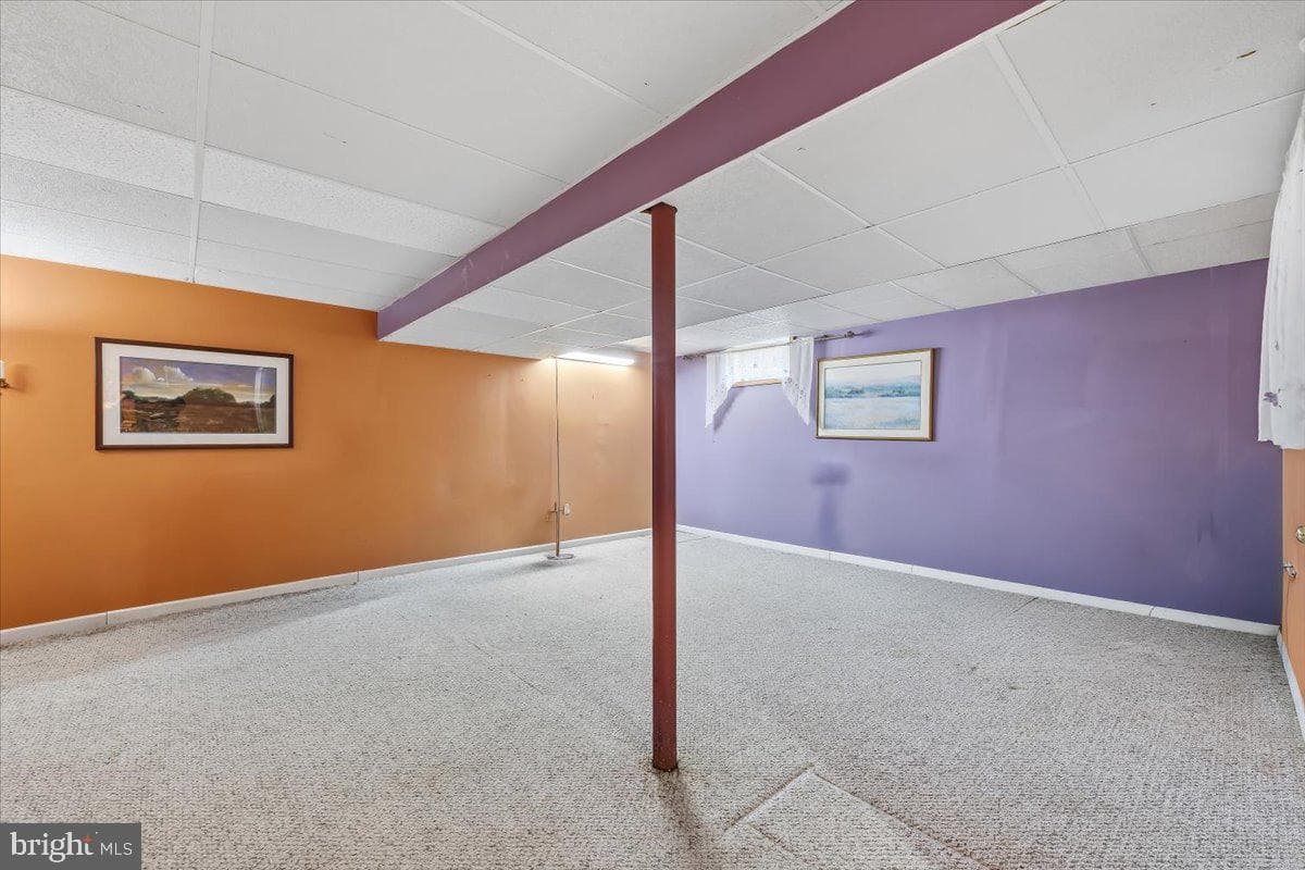 1260 Hawthorn Drive photo 22