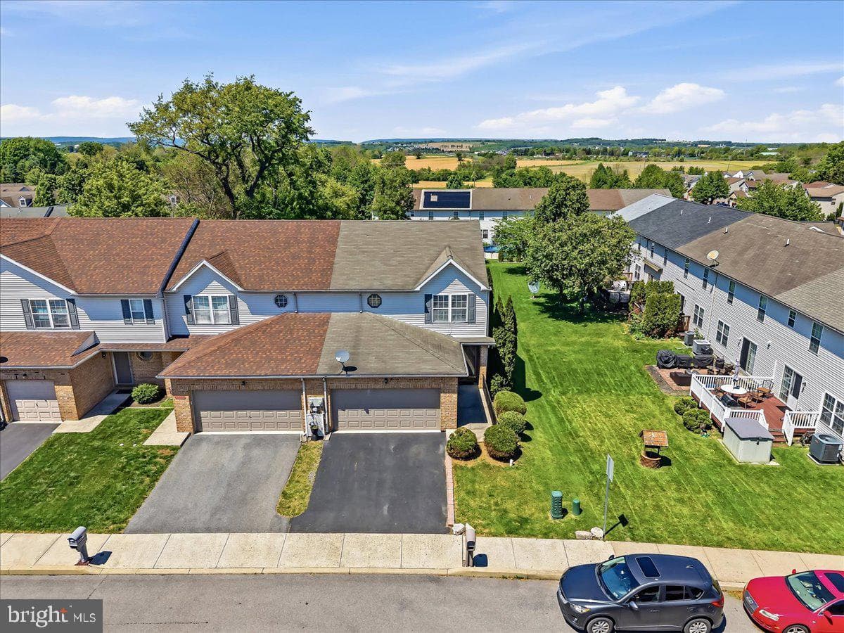 1260 Hawthorn Drive photo 30