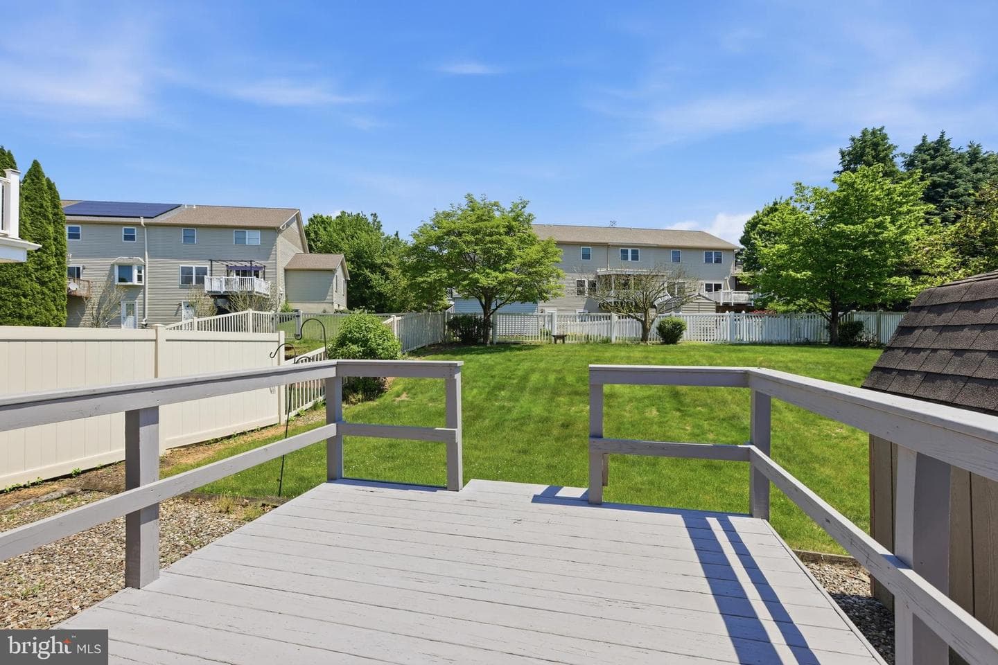 220 Melissa Drive photo 44
