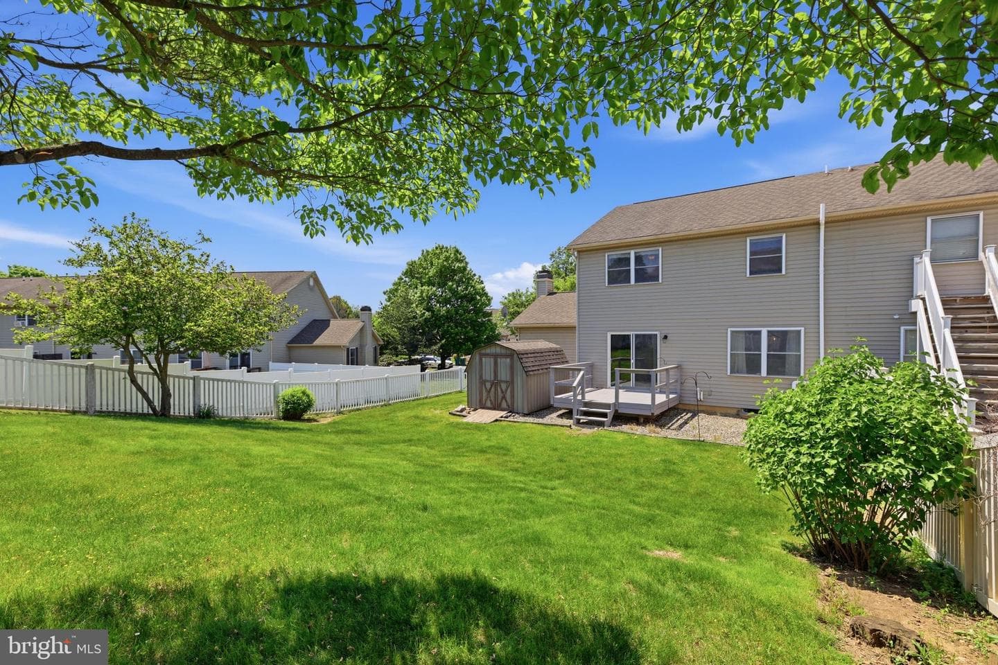 220 Melissa Drive photo 46