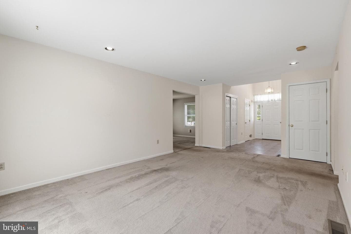 220 Melissa Drive photo 9