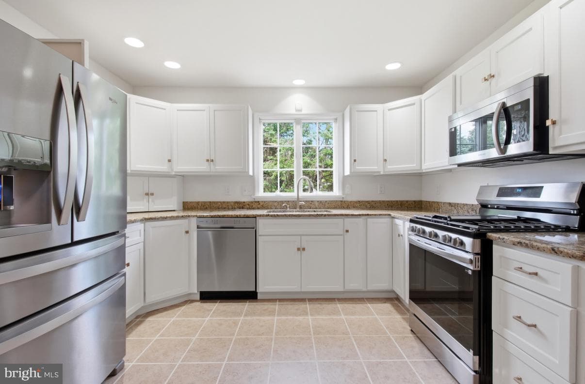 13 Tamarack Court photo 15