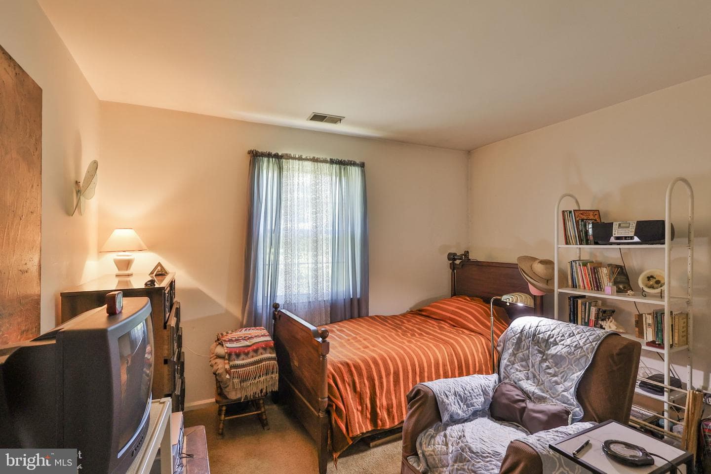 102 Drift Court #b photo 16