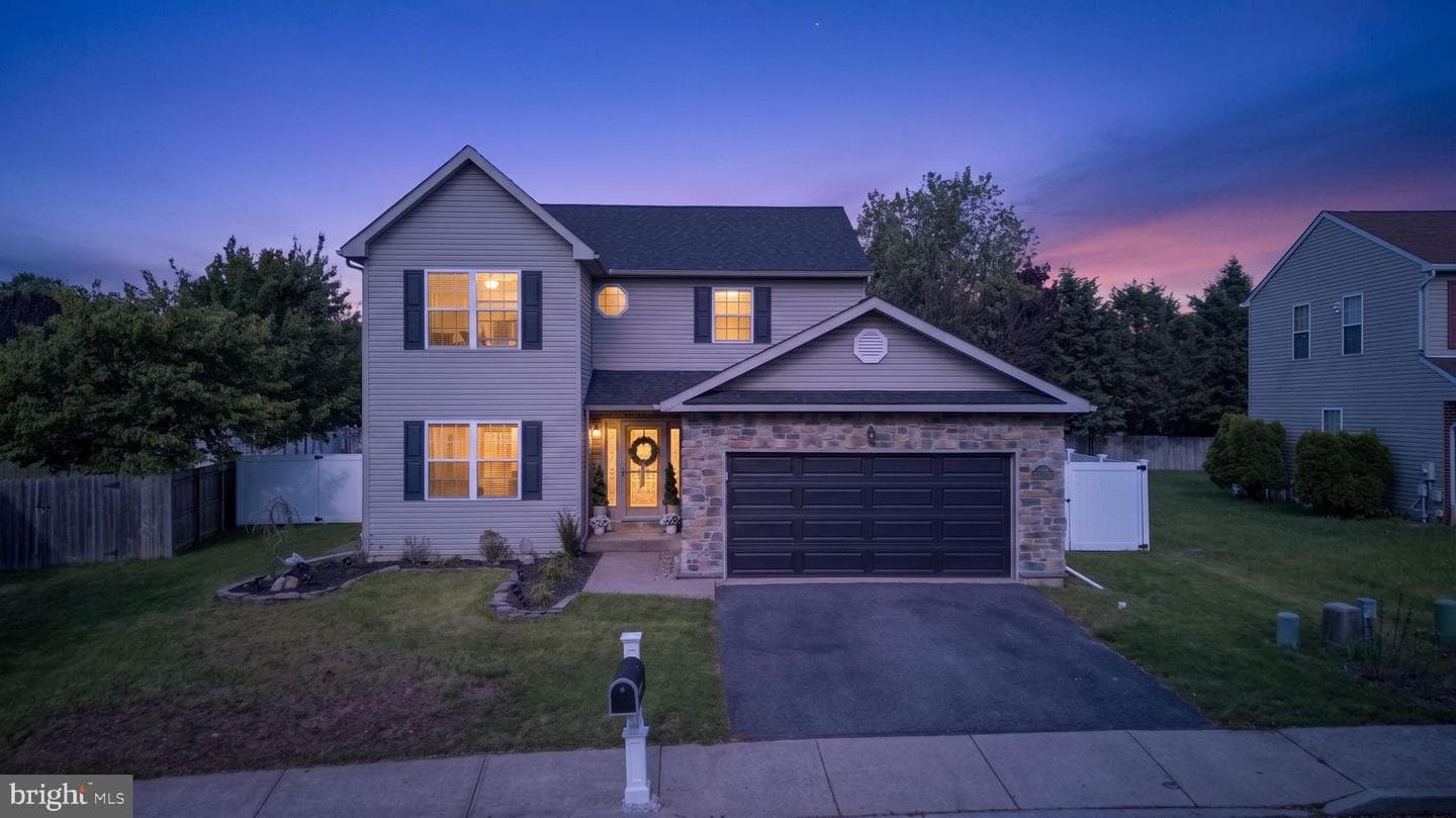 2720 Hickory Drive photo 2