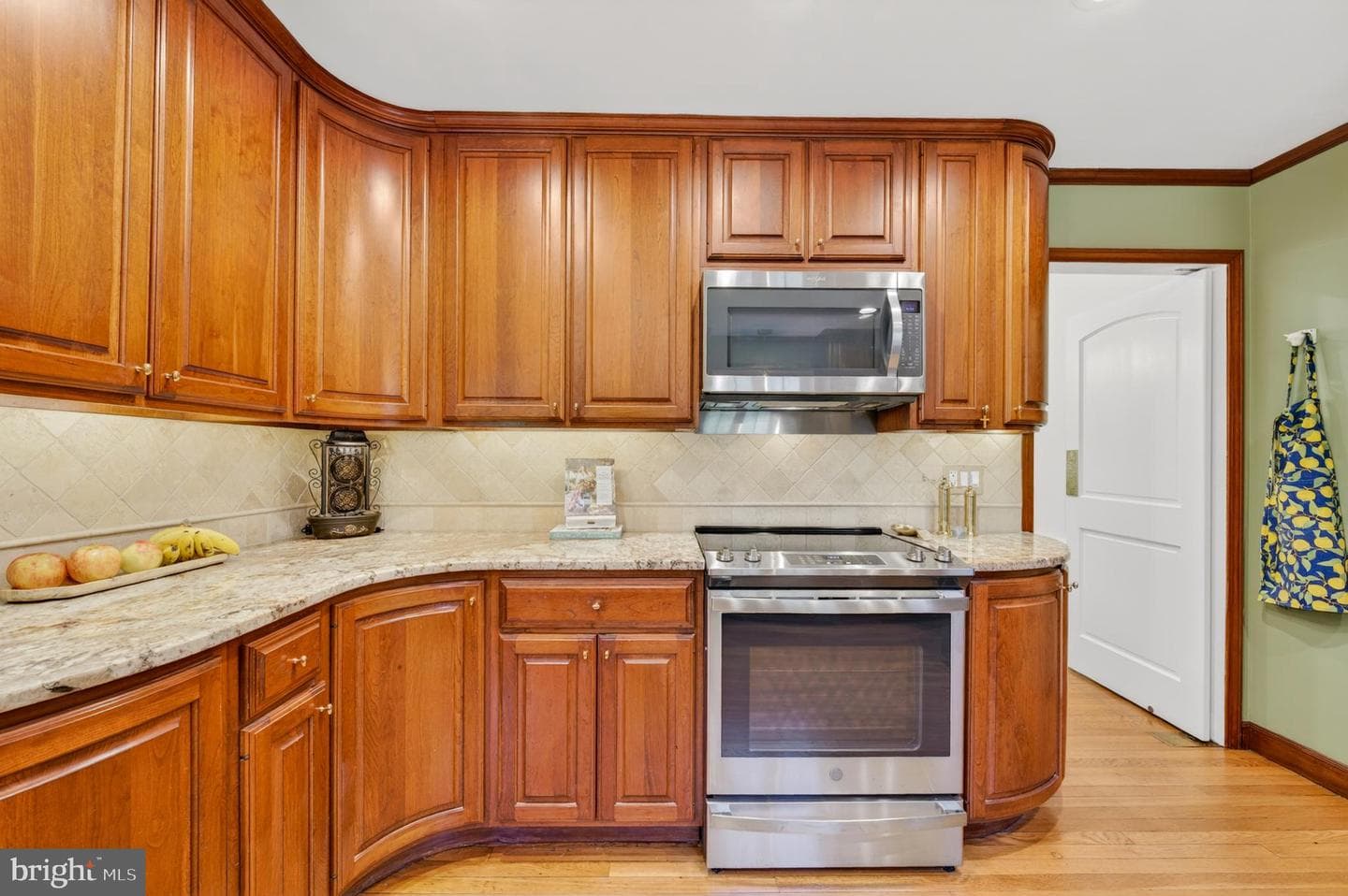 675 Edgeboro Boulevard photo 27