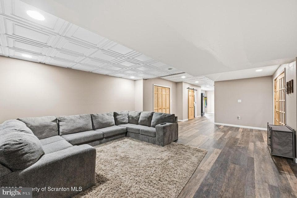 562 Country Club Road photo 25