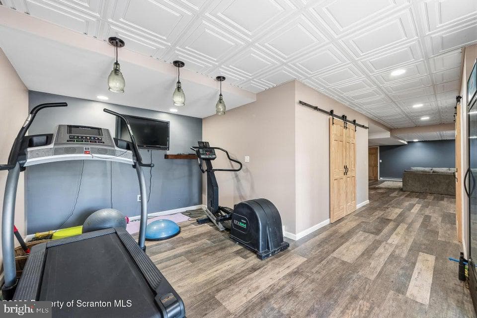 562 Country Club Road photo 26