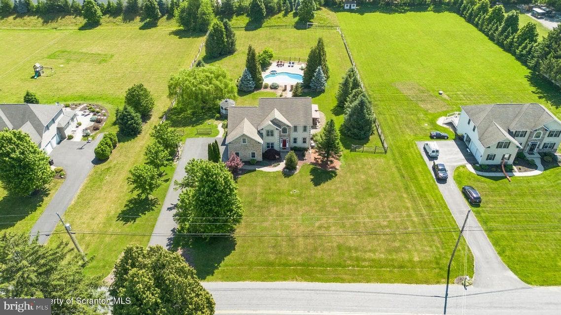 562 Country Club Road photo 44